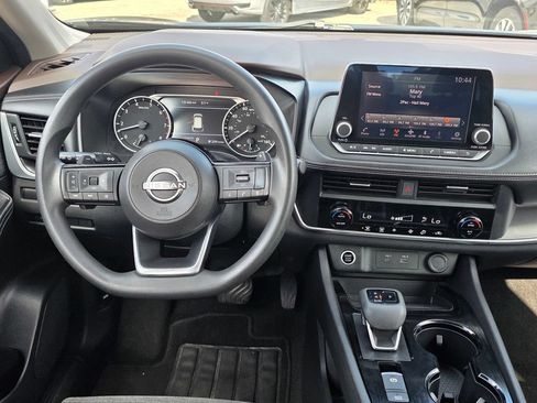 Used 2023 Nissan Rogue SV FWD image 17