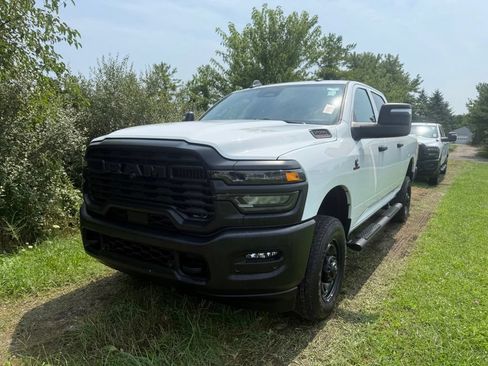 Used 2025 RAM 2500 Tradesman w/ Safety Group AWD/4WD image 7