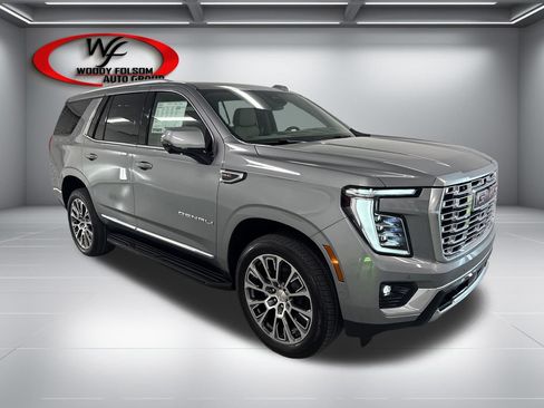New 2026 GMC Yukon Denali w/ LPO, Floor Liner Package AWD/4WD image 3
