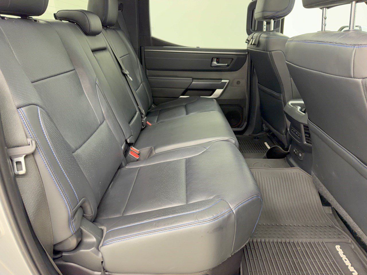 Used 2022 Toyota Tundra Platinum w/ Advanced Package AWD/4WD image 29