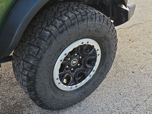 Certified 2022 Ford Bronco Badlands w/ Sasquatch Package image 10