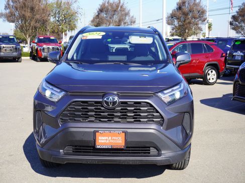 Used 2024 Toyota RAV4 XLE image 4
