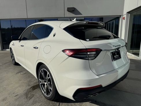 Certified 2022 Maserati Levante Modena image 6