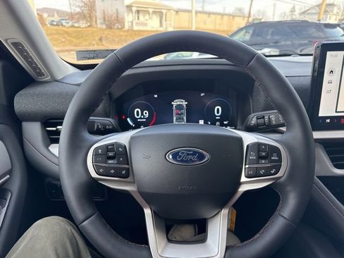 New 2026 Ford Explorer Active w/ Active Comfort Package image 20