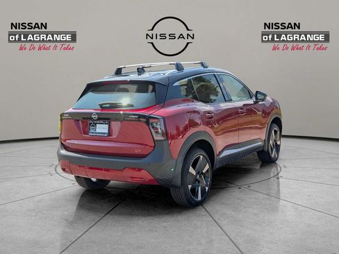 New 2026 Nissan Kicks SR image 5