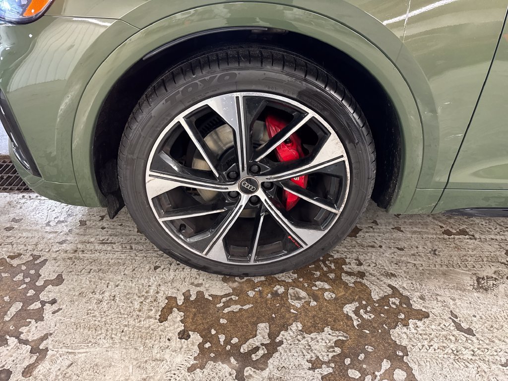 Certified 2024 Audi SQ5 Premium Plus w/ Premium Plus Package AWD/4WD image 11