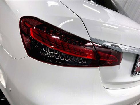 Used 2022 Mercedes-Benz E 350 Sedan image 35