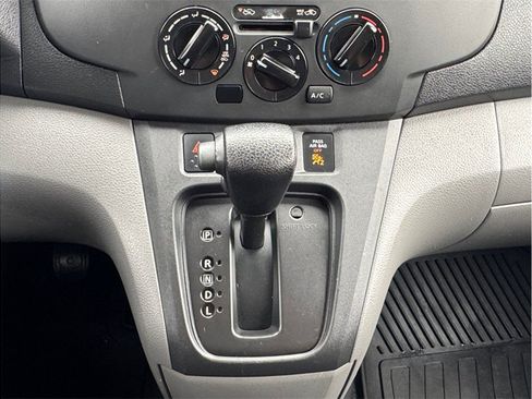 Used 2019 Nissan NV200 S FWD image 11