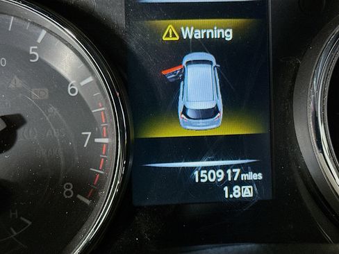 Used 2015 Nissan Rogue SL w/ SL Premium Package image 18