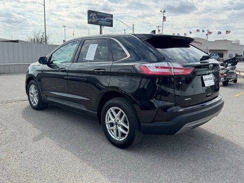 Used 2022 Ford Edge SEL image 4