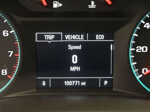 Used 2019 Chevrolet Malibu LT FWD image 12