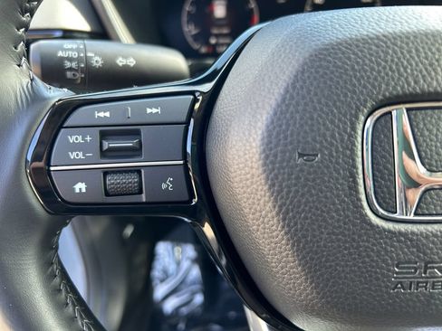 Used 2025 Honda CR-V EX-L image 18