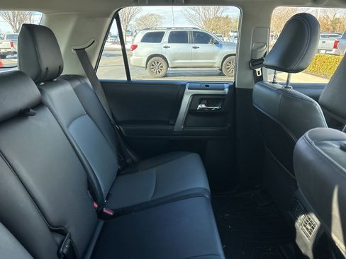 Used 2023 Toyota 4Runner SR5 Premium image 5