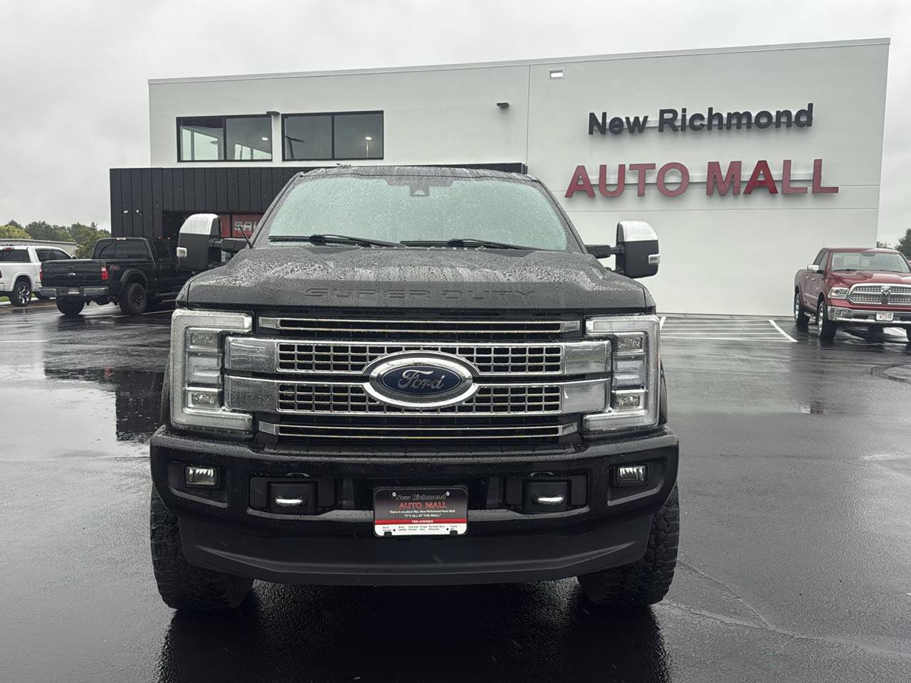 Used 2019 Ford F250 Platinum w/ FX4 Off-Road Package AWD/4WD image 8