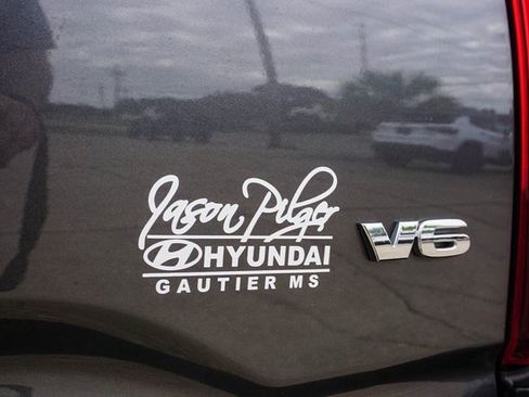 Used 2023 Toyota Tacoma SR image 7