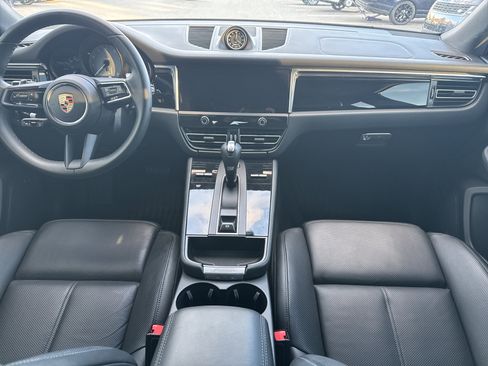 Used 2022 Porsche Macan S image 4