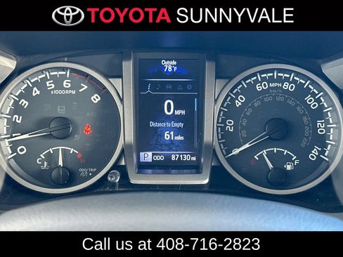 Used 2017 Toyota Tacoma SR5 w/ Tow Package AWD/4WD image 27