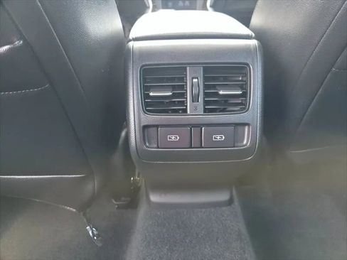 Used 2021 Honda Accord Touring image 18