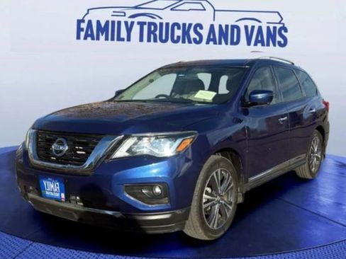 Used 2018 Nissan Pathfinder Platinum w/ Cargo Package image 1