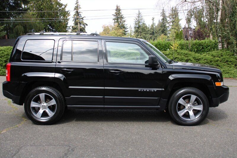 Used 2016 Jeep Patriot High Altitude AWD/4WD image 11