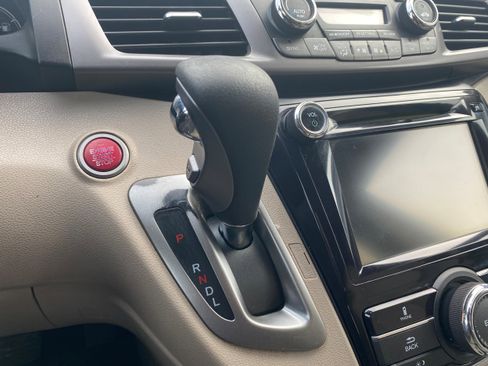 Used 2015 Honda Odyssey EX-L image 14
