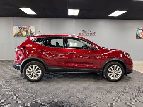 Used 2021 Nissan Rogue Sport SV image 14