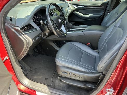 Used 2024 Buick Enclave Premium image 7
