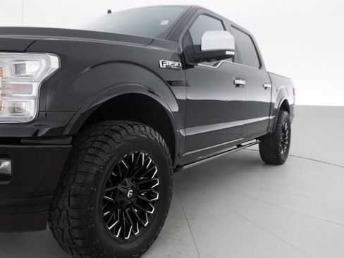 Used 2018 Ford F150 Platinum w/ Equipment Group 701A Luxury AWD/4WD image 12