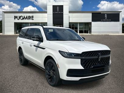 New 2025 Lincoln Navigator Reserve w/ Jet Appearance Package