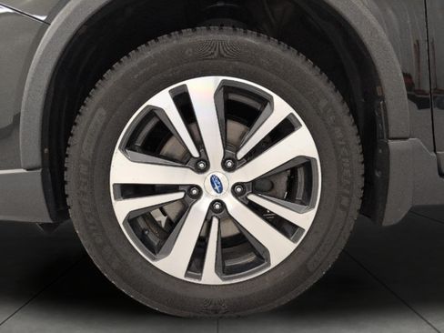 Used 2018 Subaru Outback 2.5i Limited AWD/4WD image 3