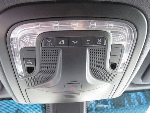 Used 2025 Mercedes-Benz Sprinter 2500 image 29