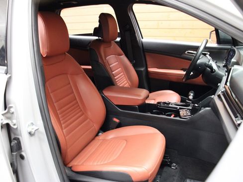 Used 2023 Kia Sportage SX image 23