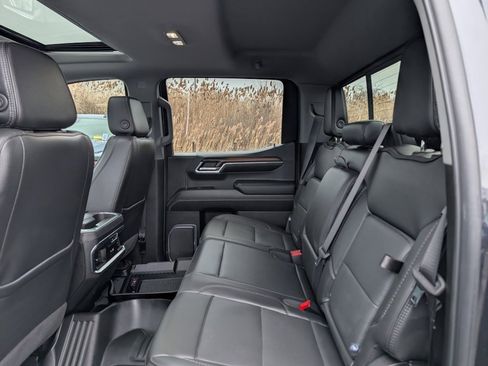 Used 2024 GMC Sierra 1500 Denali w/ Technology Package image 10