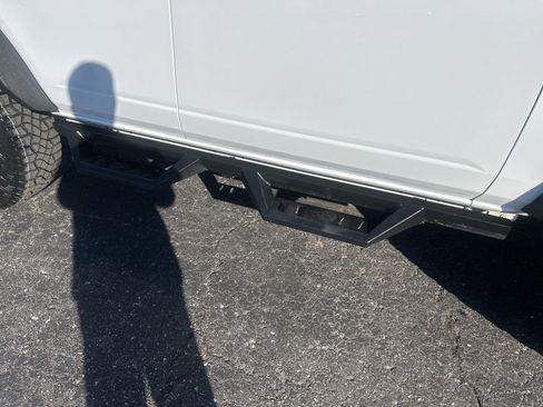 Used 2022 Ford Bronco Badlands image 30