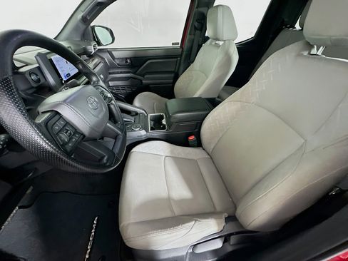 Used 2025 Toyota Tacoma SR5 image 13
