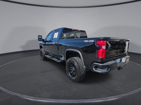 Used 2020 Chevrolet Silverado 2500 Custom w/ Custom Value Package AWD/4WD image 11