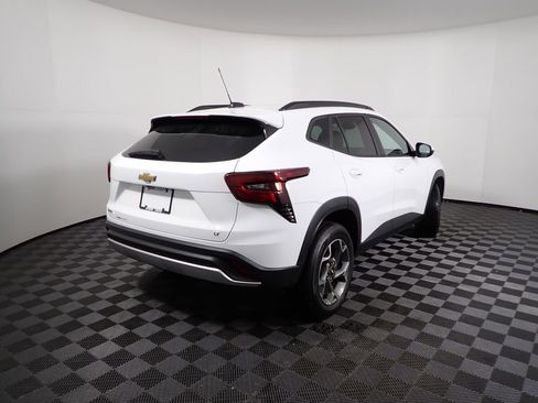 New 2026 Chevrolet Trax LT w/ LT Convenience Package image 13