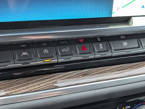 New 2026 Chevrolet Silverado 1500 LT image 18