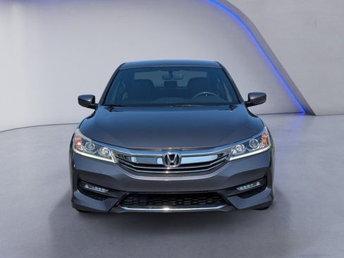Used 2017 Honda Accord Sport Special Edition image 3