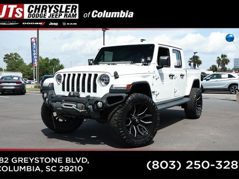 Used 2020 Jeep Gladiator Overland AWD/4WD image 1