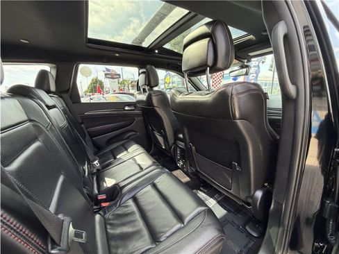 Used 2019 Jeep Grand Cherokee Trailhawk w/ Trailhawk Luxury Group AWD/4WD image 33