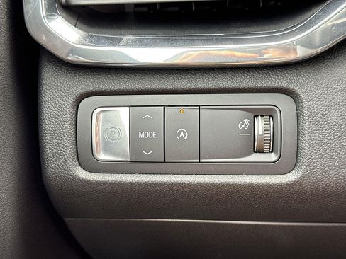 New 2026 GMC Acadia Elevation FWD image 16
