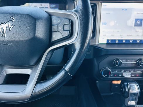 Used 2021 Ford Bronco Outer Banks image 19