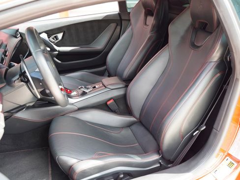 Used 2019 Lamborghini Huracan LP 580-2 image 10