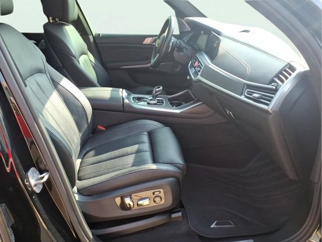 Used 2021 BMW X7 M50i AWD/4WD image 24