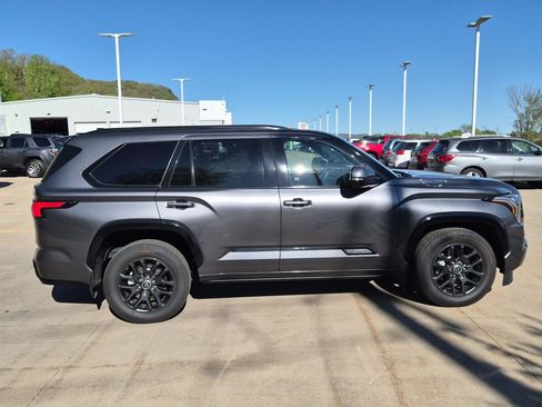 Used 2023 Toyota Sequoia Platinum AWD/4WD image 14