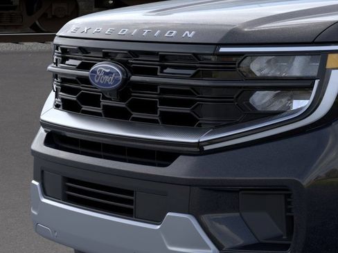 New 2026 Ford Expedition Max Platinum w/ Platinum Ultimate Package AWD/4WD image 17