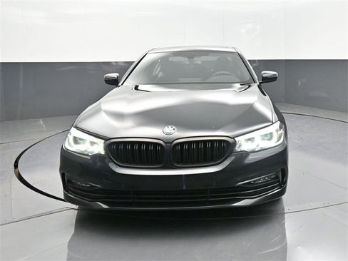 Used 2018 BMW 530i xDrive image 24