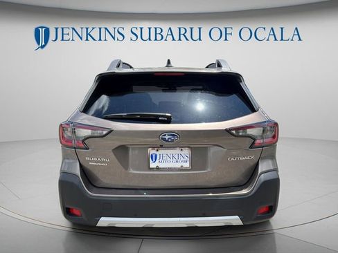 Used 2024 Subaru Outback Limited AWD/4WD image 4