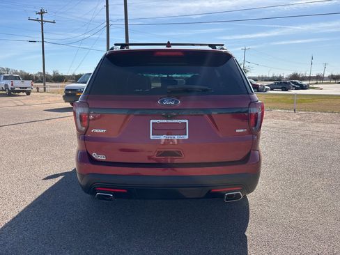 Used 2017 Ford Explorer Sport w/ Equipment Group 401A image 4
